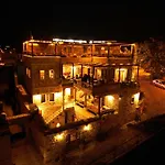 Hotel Vasil Cave Üçhisar