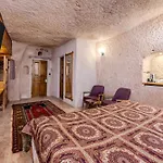 Vasil Cave Hotel *