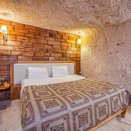 Vasil Cave Hotel *
