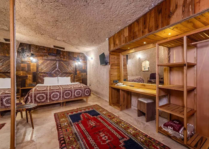 Vasil Cave * Üçhisar